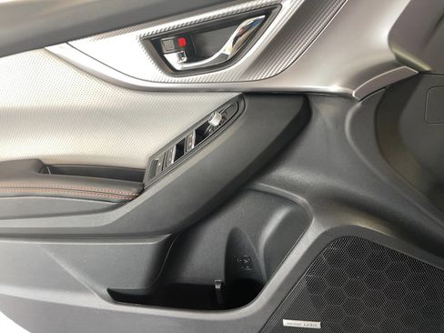 Used 2022 Subaru Crosstrek 2.5i Limited w/ Moonroof Package 2 image 8