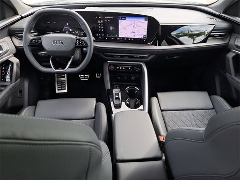 New 2025 Audi SQ5 Premium Plus image 23