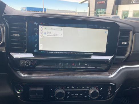 Used 2024 Chevrolet Silverado 2500 LT w/ Convenience Package image 21