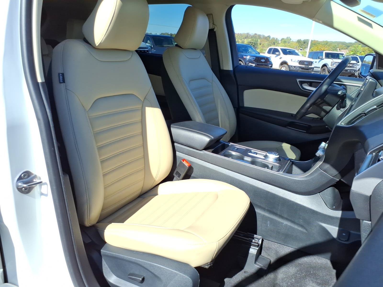 Certified 2024 Ford Edge SEL w/ Convenience Package AWD/4WD image 8