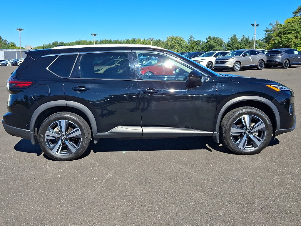 Certified 2024 Nissan Rogue SL w/ SL Premium Package AWD/4WD image 8