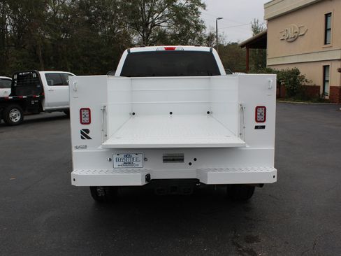 Used 2023 Ford F350 XLT w/ FX4 Off-Road Package image 15