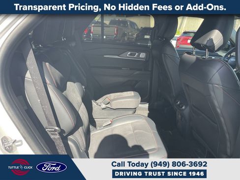 Used 2025 Ford Explorer ST AWD/4WD image 17