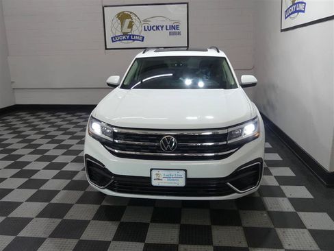 Used 2021 Volkswagen Atlas SE w/ Panoramic Sunroof Package AWD/4WD image 3