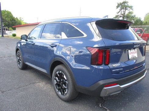 New 2025 Kia Sorento S w/ Panoramic Sunroof Package image 5