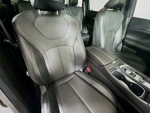 Used 2022 INFINITI QX60 Sensory w/ Cargo Package image 30