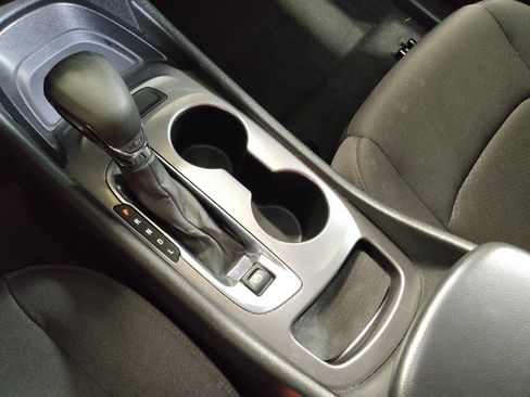 Used 2023 Chevrolet Malibu LS FWD image 26
