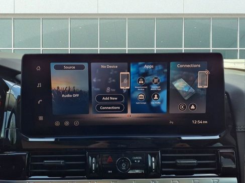 New 2026 Nissan Pathfinder Platinum w/ Lighting Package FWD image 17