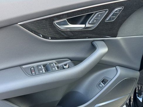 New 2026 Audi Q7 2.0T Premium image 18