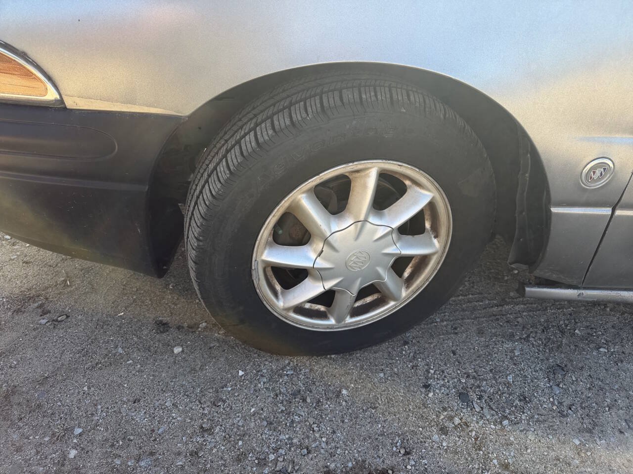 Used 2004 Buick Le Sabre Custom FWD image 9