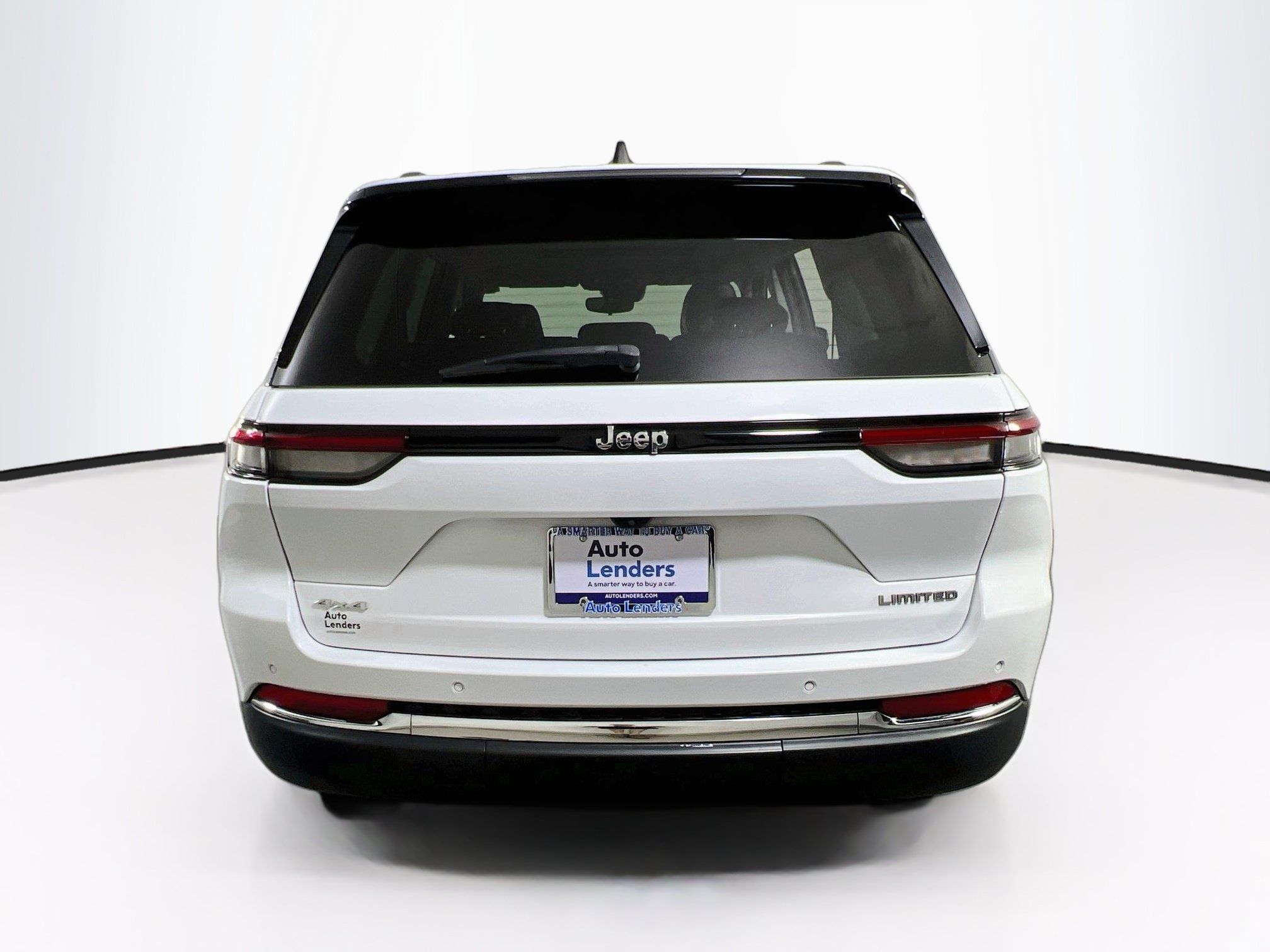 Used 2023 Jeep Grand Cherokee Limited AWD/4WD image 6