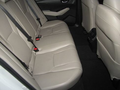 Certified 2025 Honda Accord EX-L image 18