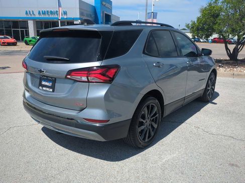 Used 2023 Chevrolet Equinox RS FWD image 8