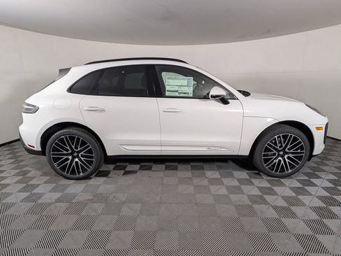 New 2026 Porsche Macan Turbo AWD/4WD image 8