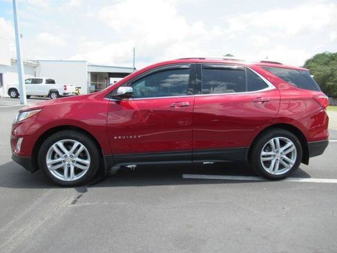 Used 2020 Chevrolet Equinox Premier AWD/4WD image 2