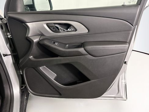 Used 2022 Chevrolet Traverse LT AWD/4WD image 34