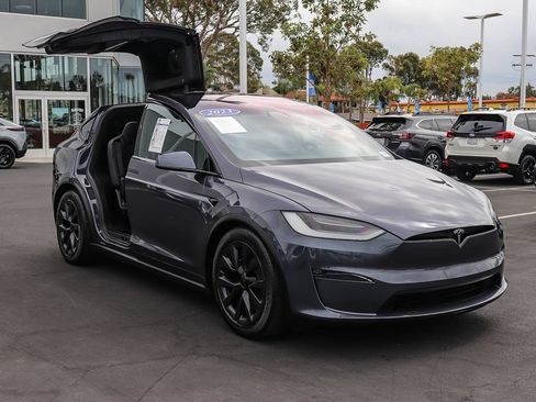 Used 2023 Tesla Model X AWD/4WD image 31