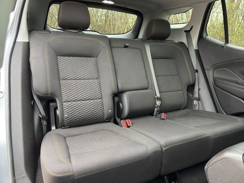 Used 2021 GMC Terrain SLE w/ GMC Pro Grade Package AWD/4WD image 25