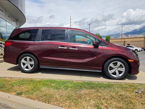 Used 2019 Honda Odyssey EX image 4