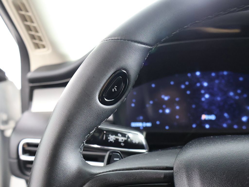 Used 2024 Lincoln Corsair AWD image 45