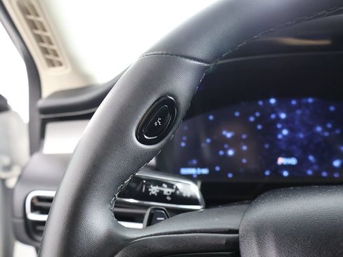 Used 2024 Lincoln Corsair AWD image 45