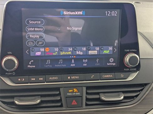 Used 2024 Nissan Altima 2.5 SV image 19