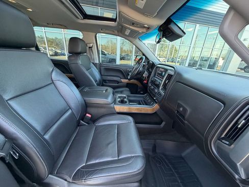 Used 2018 Chevrolet Silverado 1500 LTZ w/ Sport Package image 11