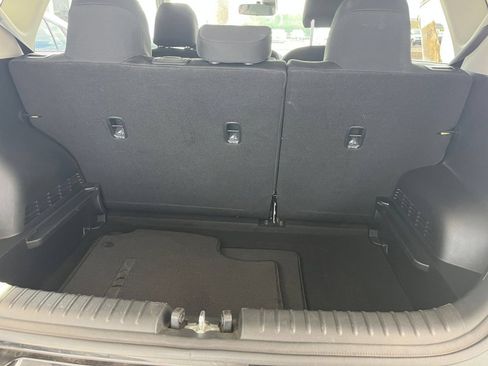 Used 2025 Kia Soul LX w/ LX Technology Package FWD image 31