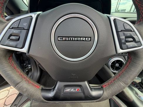 Used 2022 Chevrolet Camaro ZL1 RWD image 22