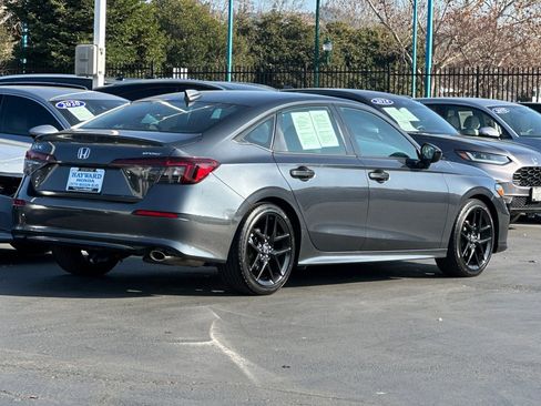 Certified 2025 Honda Civic Sport image 2