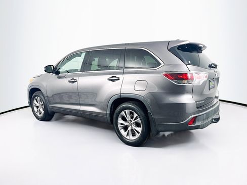 Used 2016 Toyota Highlander Plus AWD/4WD image 5