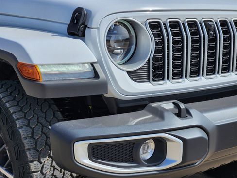 New 2026 Jeep Wrangler Unlimited Sahara image 9