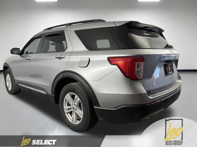 Used 2020 Ford Explorer XLT w/ Equipment Group 202A AWD/4WD image 7