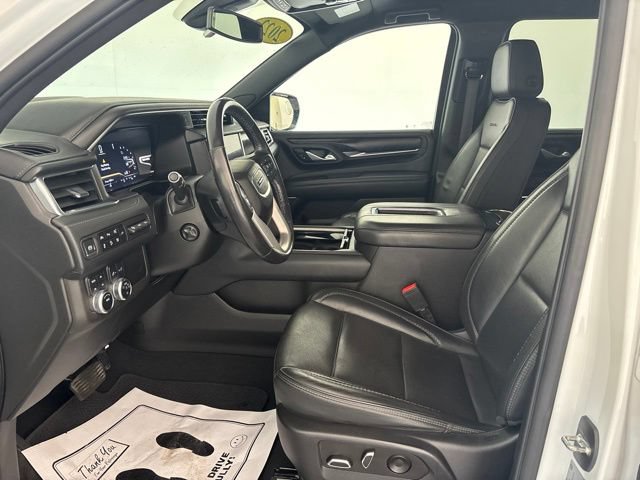 Used 2022 GMC Yukon XL Denali AWD/4WD image 3