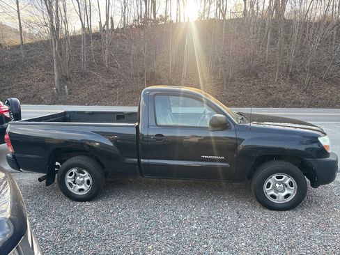 Used 2006 Toyota Tacoma 2WD Regular Cab image 5