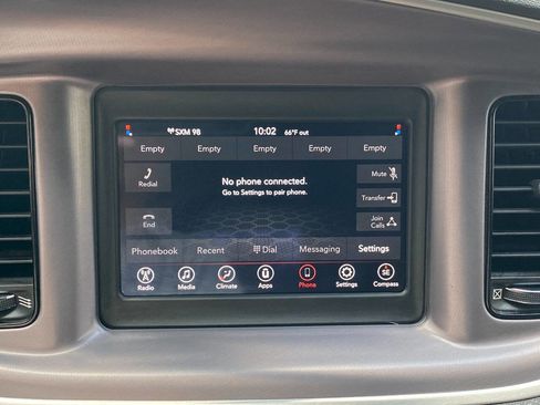 Used 2019 Dodge Charger SXT w/ Blacktop Package image 32