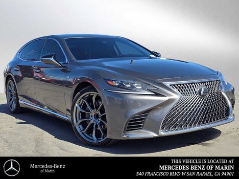 Used 2018 Lexus LS 500 w/ Accessory Package (Z2) image 1