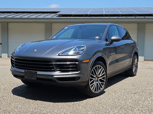 Used 2021 Porsche Cayenne AWD/4WD image 1