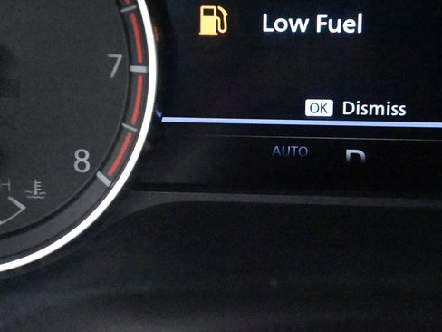 Used 2023 Nissan Rogue SV image 36