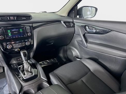 Certified 2022 Nissan Rogue Sport SL w/ Premium Package image 25