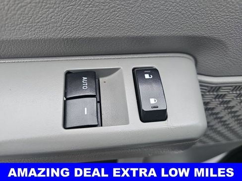 Used 2019 Ford E-450 and Econoline 450 Super Duty w/ Power Windows & Locks Group image 26