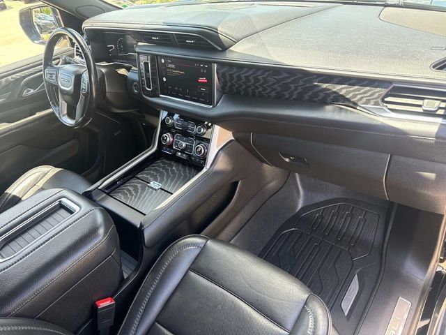 Used 2022 GMC Yukon Denali RWD image 18