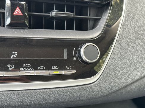 Certified 2024 Toyota Corolla LE FWD image 30