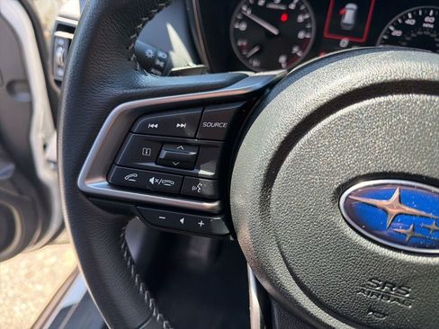 Used 2025 Subaru Outback Premium AWD/4WD image 17