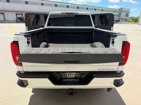 Used 2022 GMC Sierra 2500 Denali AWD/4WD image 19