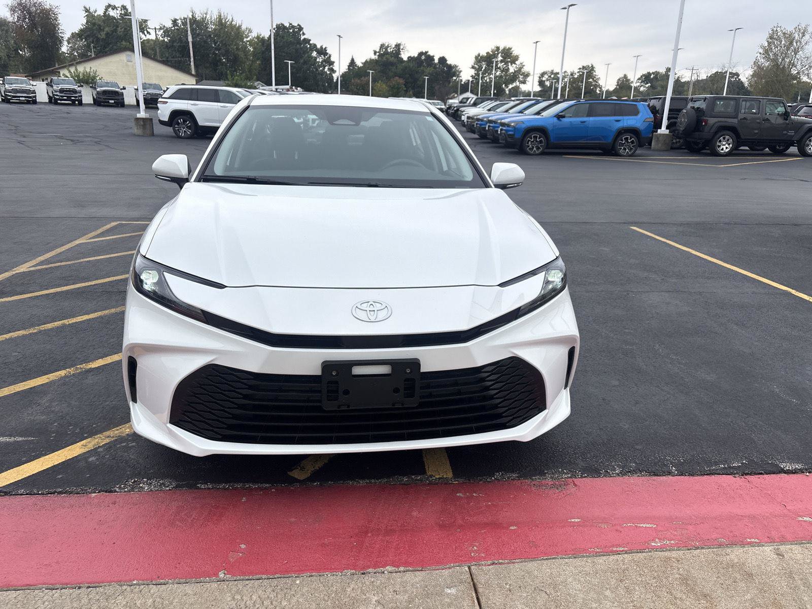 Used 2025 Toyota Camry LE FWD image 2