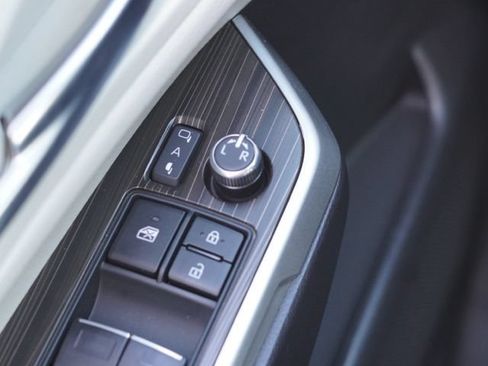 Used 2024 Toyota Sienna Platinum FWD image 45