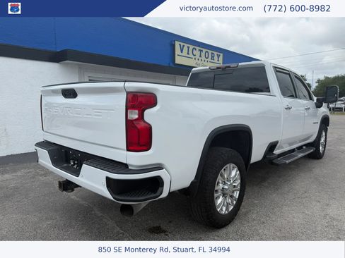 Used 2020 Chevrolet Silverado 3500 High Country w/ Technology Package AWD/4WD image 3