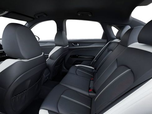 New 2026 Kia K5 GT-Line image 18