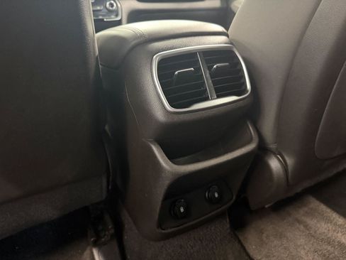 Used 2019 Hyundai Santa Fe SE AWD/4WD image 9